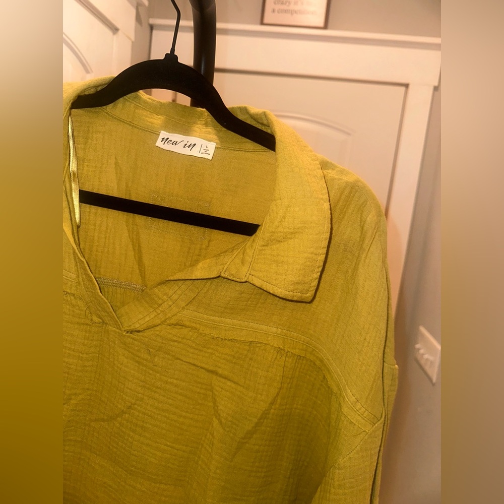 New In Size Large Chartreuse Textured Boutique Women's Flowy Boho Top - Picture 6 of 14